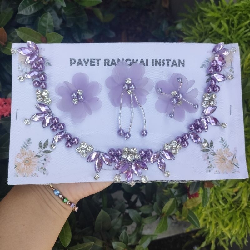 Payet leher set bunga organza