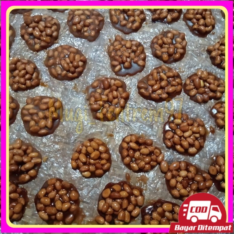 

1 kg ampyang gula kacang arum rasa gurih empuk. original dan jahe