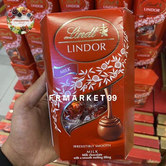 

Lindt Lindor Milk Chocolate Irresistibly Smooth / Coklat Lindor / 200g