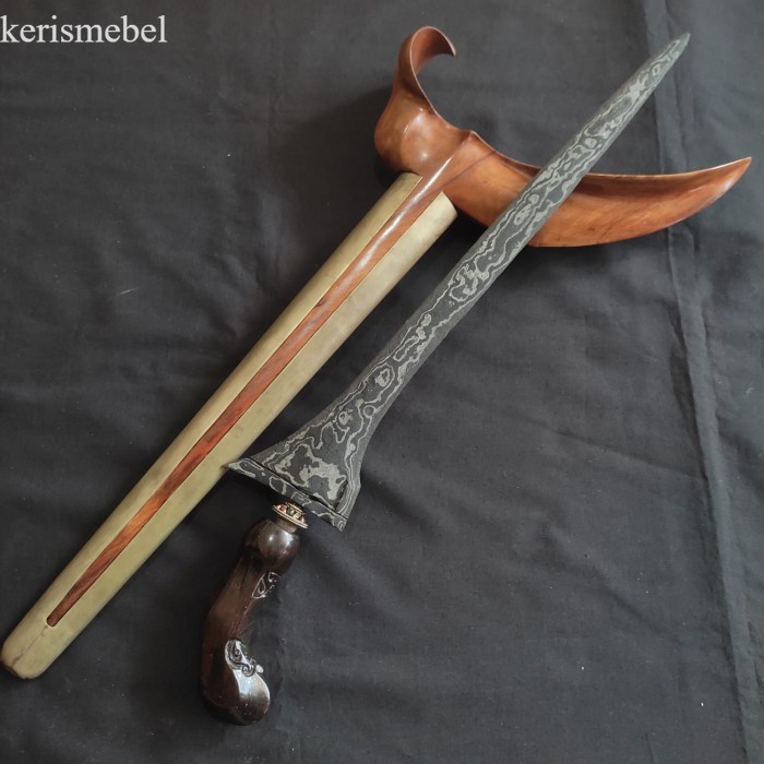 Keris Brojol Pamor Kulit Semongko - Rojo Gundolo Tangguh Madura Sepuh  antik