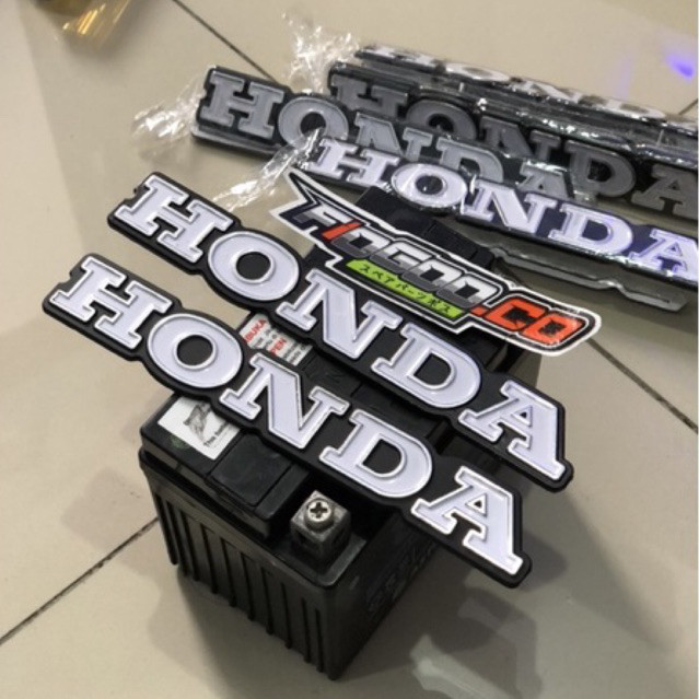EMBLEM TANGKI CB125 324 TAIWAN EMBLEM CB EMBLEM TANGKI CB EMBLEM TANGKI HONDA EMBLEM HONDA IMPORT EM