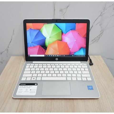 Laptop HP Stream 11-ak0035nr Intel Celeron N4020 Ram 4Gb eMMC 32Gb SCu17876 Windows slim Laptop beka