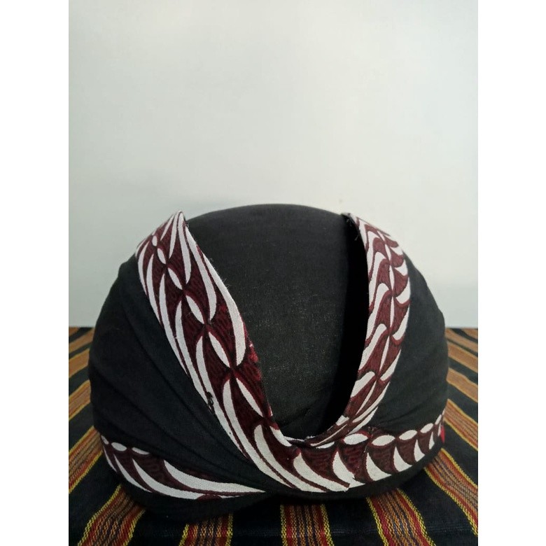 Baju Lurik BAJU COUPLE LURIK ADAT JA BAJU SURJAN PRIA DAN NITA BAJU KEBAYA LURIK NITA JA SURJAN LURI