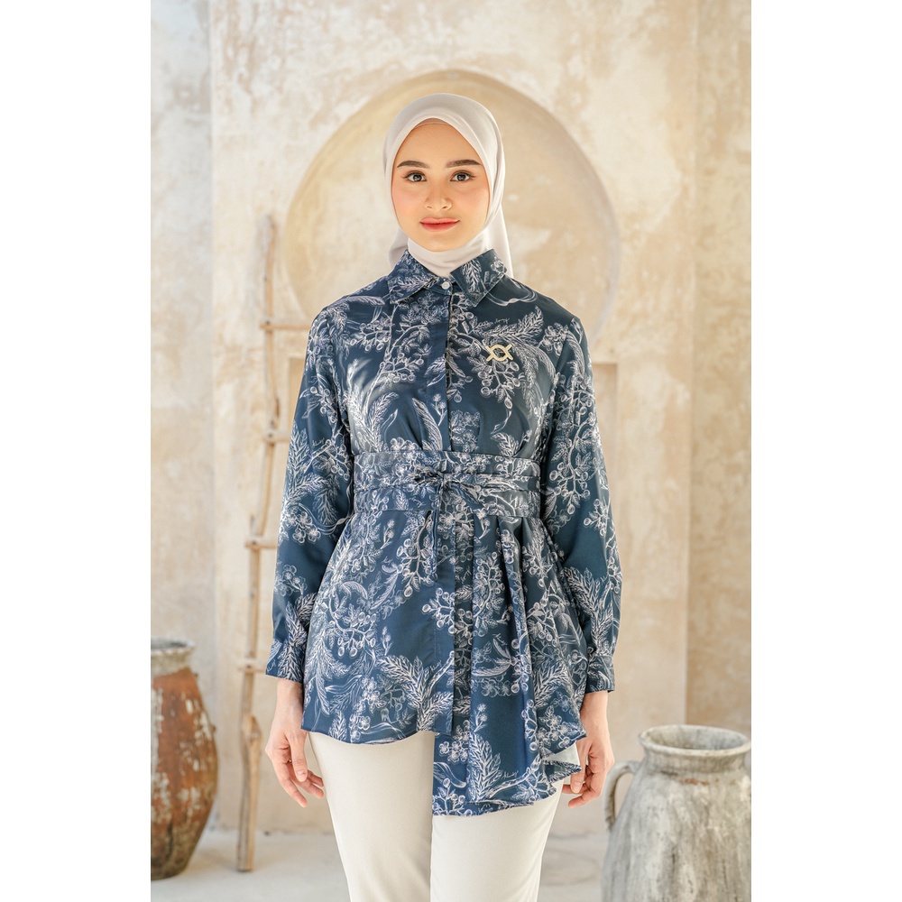 Klamby - Ruby Asymmetris Shirt Shallow Blue (Minor)