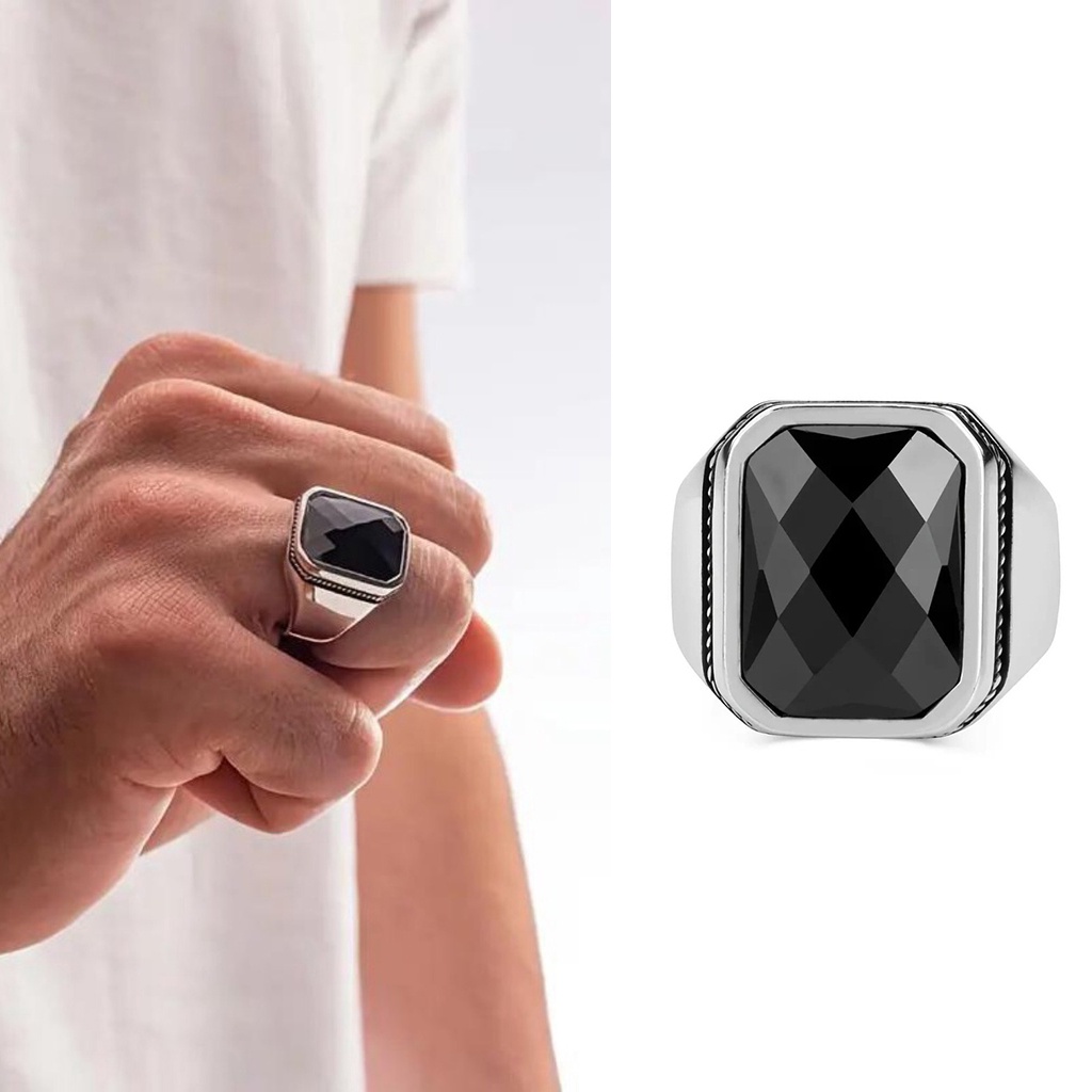 Cincin Jari Baja Titanium Perak Perhiasan Fashion Punk Pria Batu Akik Hitam Potongan Berlian Antik R