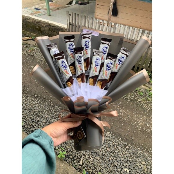

Buket Snack 23.000 an murah low budget cocok buat hadiah ultah wisuda d | by Handbuket_astambul2