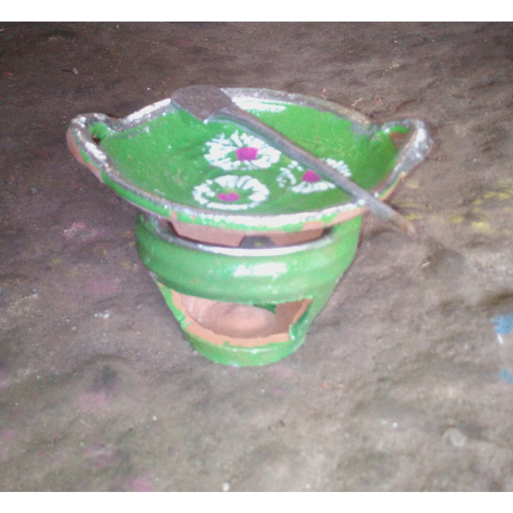 maianan anak  masak masakan jaman dulu tungku tanah liat