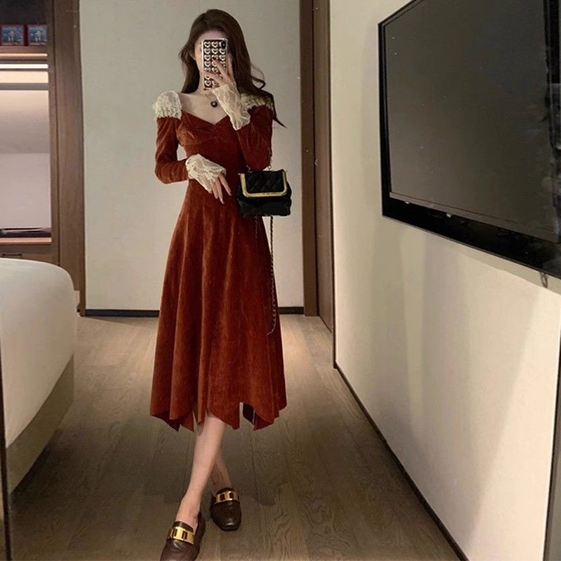 Women's French retro style elegant gold velvet dress