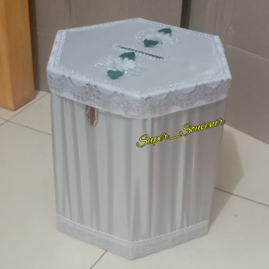 

KOTAK ANGPO/SEGIENAM/TEMPAT AMPLOP UNDANGAN - Silver