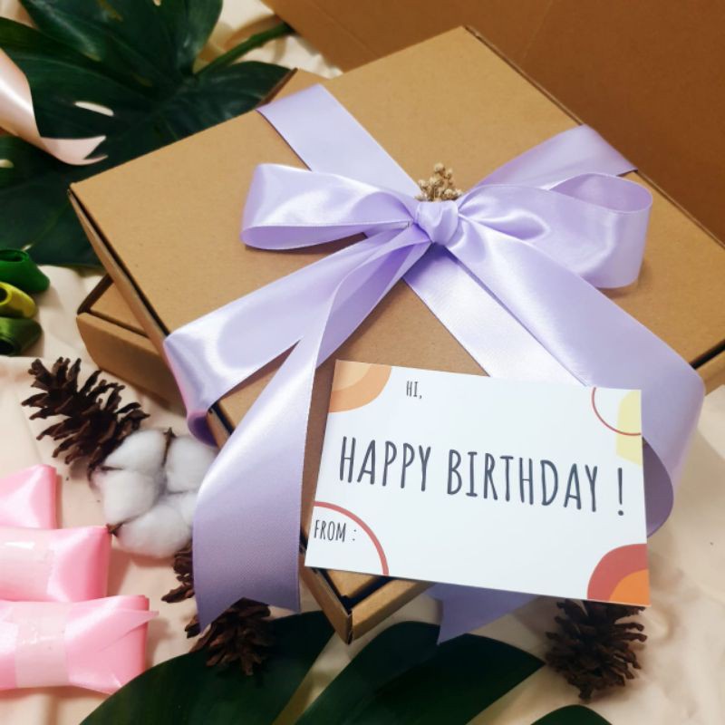 

GIFTBOX SATIN LILAC with GIFT CARD