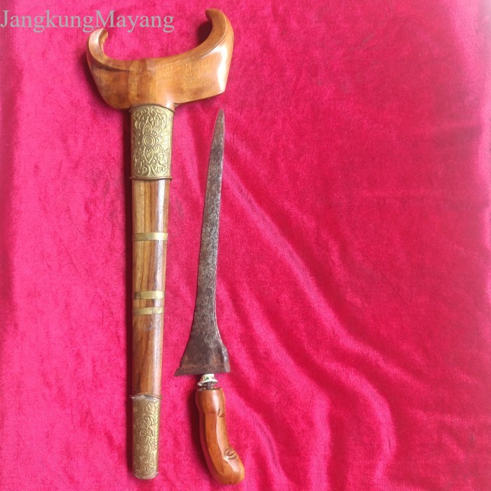 

keris jalak dinding pamor ngulit semongko lengkap KP termurah