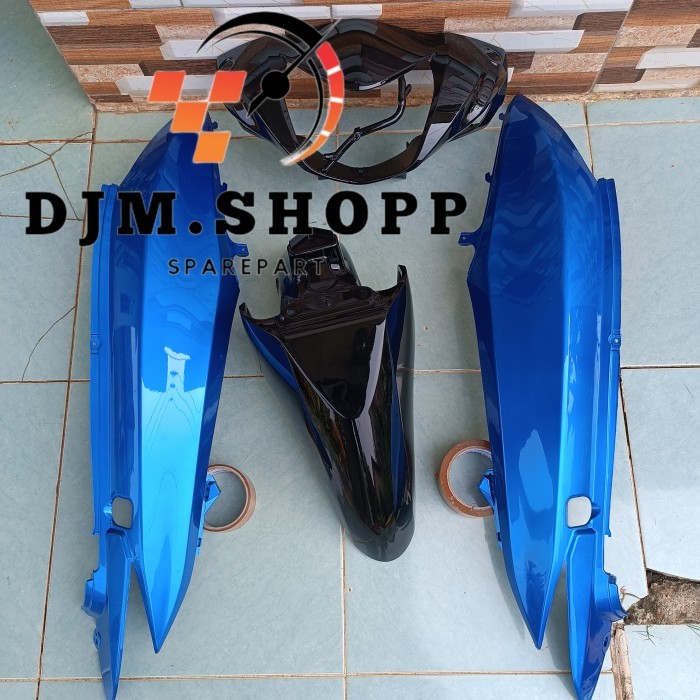 cover full body halus honda spacy hitam biru