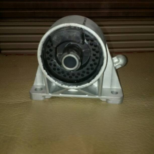 Engine mounting depan zafira A/T berkualitas