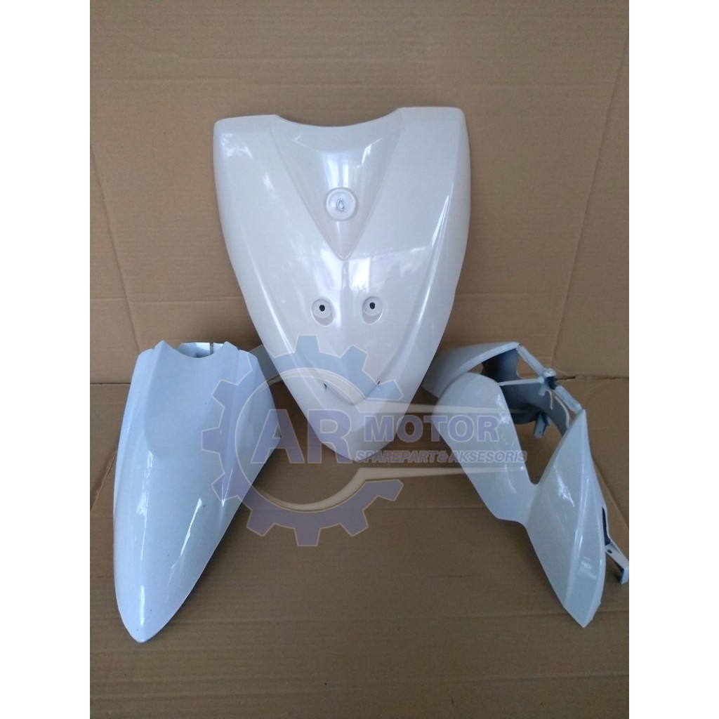 PAKETAN BODY DEPAN MIO J PUTIH