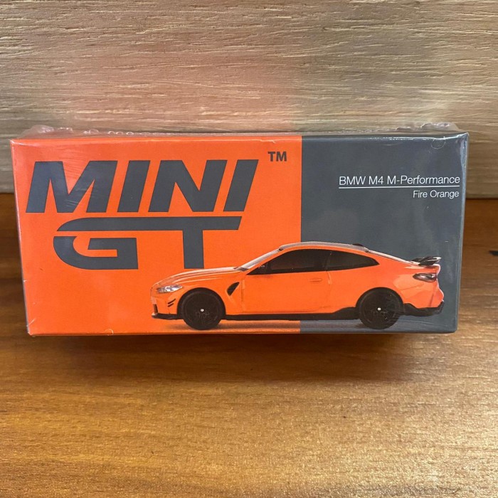 MINIGT 526 BMW M4 M-PERFORMANCE (G82) FIRE ORANGE RHD MINI GT LP27