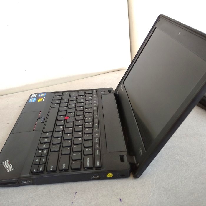 laptop bekas Lenovo x131 ssd 128Gb intel core i3 gen3 ram 4Gb