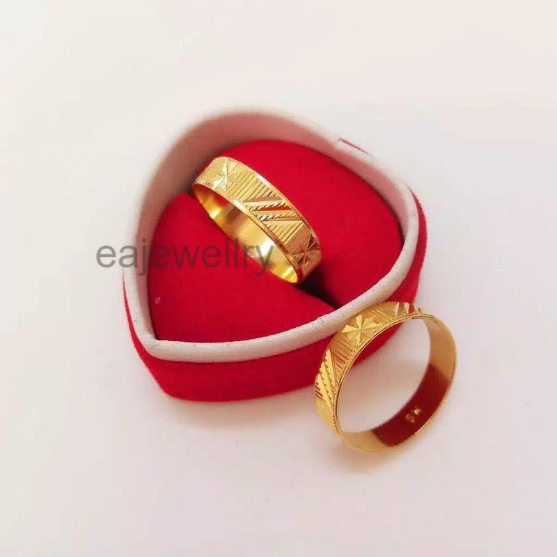Model cincin emas couple cantik 24 karat mewah elegan simple perhiasan titanium wanita