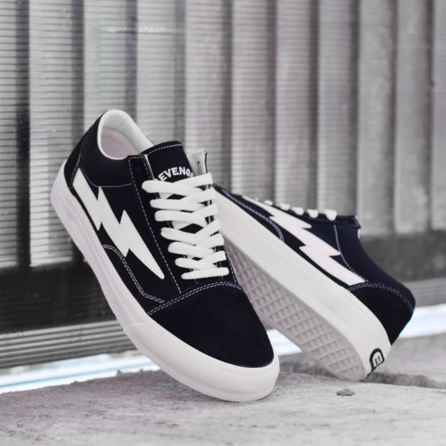 Sepatu pria,sepatu fashion, Sepatu  Revenge X Storm Black Sepatu Sneakers Murah White DT Mirror 1:1 