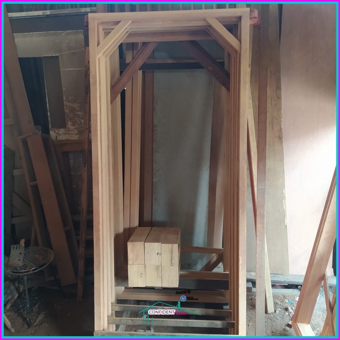 Kusen Pintu Kayu MERANTI 80x200 Cm / Kusen Pintu+Lubang Angin