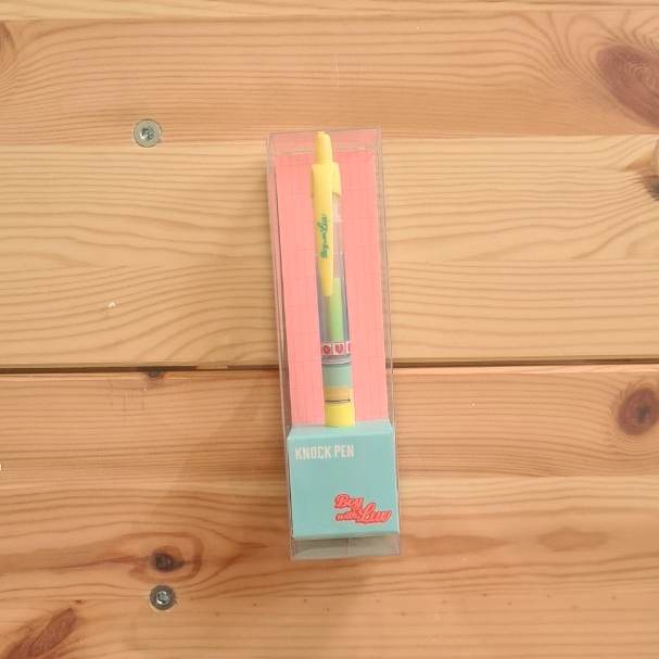 

Pen BWL Ver 1 Pop Up Space - BTS