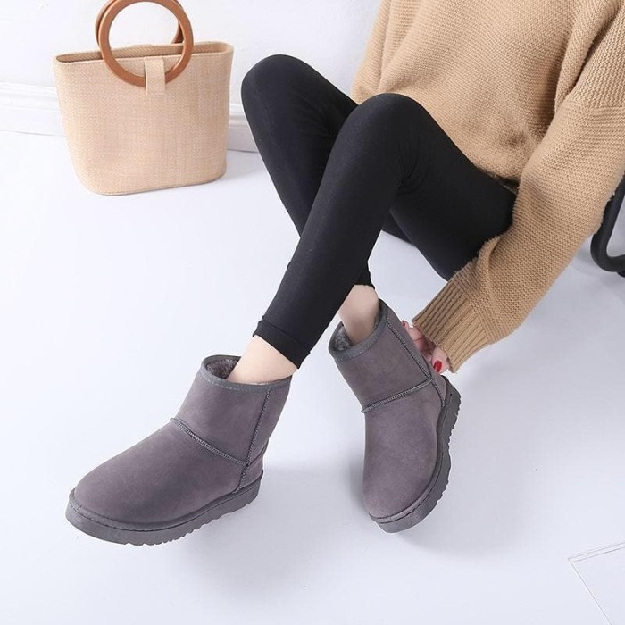 Sepatu boot ugg pendek winter musim dingin import - Hitam, 35