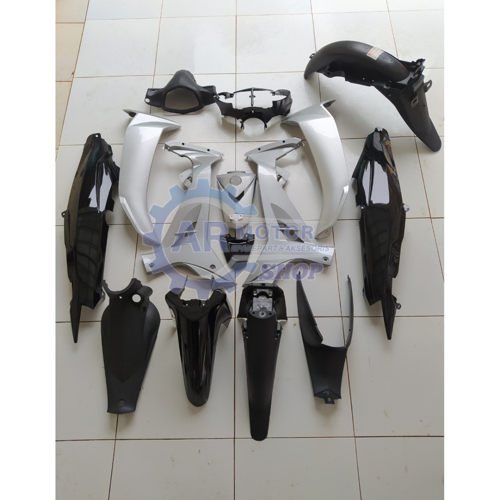 FULL BODY HALUS KASAR VEGA R NEW SILVER HITAM