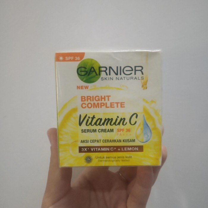 Garnier Bright Complete Serum Day Night Cream krim siang malam 50 ml