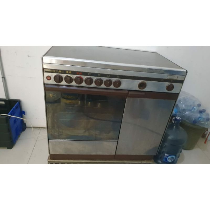 Kompor Oven Merk Ariston Bekas