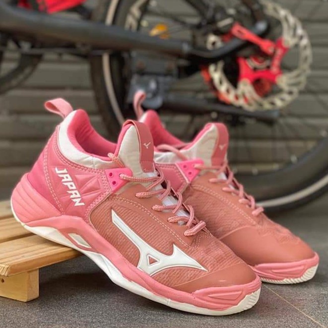 Terlaris ✨ -SEPATU MIZUNO WAVE MOMENTUM MT MID JAPAN SEPATU VOLI WANITA MIZUNO - putih tosca, 36