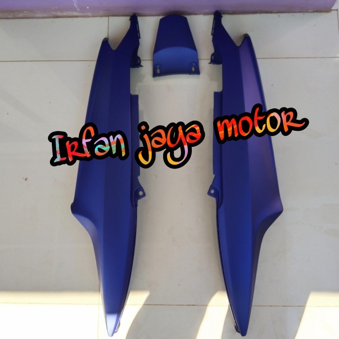 Cover body belakang Yamaha Mio Sporty biru doff