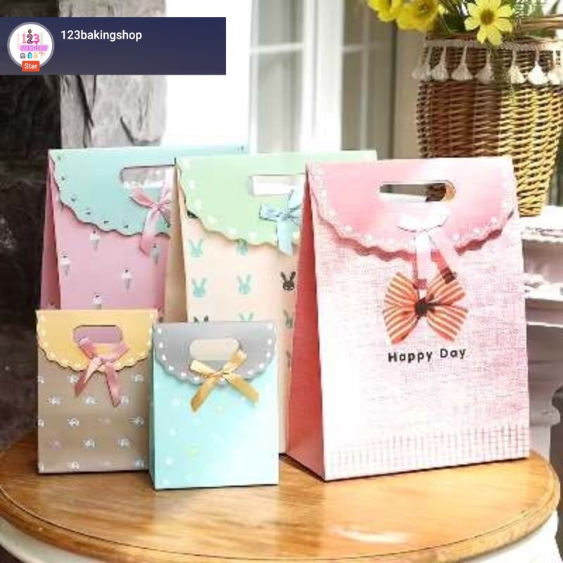 

Satuan- Paperbag kado/Tas Kado mini motif Shabby/Gift bag candy paperbag ulang tahun