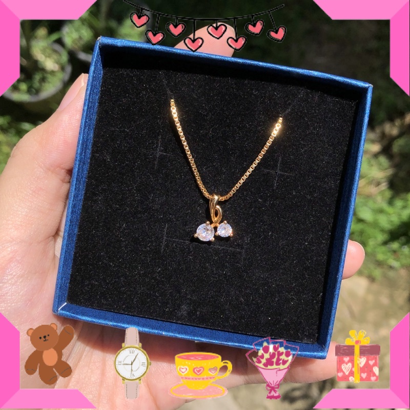

HAMPERS BAYI ANAK MUDA REMAJA PACAR ISTRI BIKIN ROMANTIS ANNIVERSERY/ Kado Gift Kalung Wanita Lapis Emas 18K Tahan Karat "Kissa Necklace" / ULTAH LAHIRAN WISUDA JADIAN
