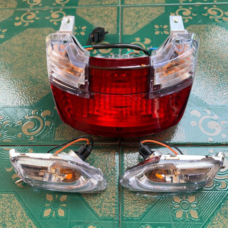 lampu belakang fizr fiz r stoplamp fizr TERLARIS