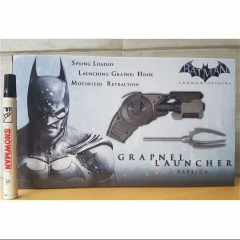 pistol batman neca Grapnel Launcher replicaSpring loaded launching grapnel hook motorized reactionSk