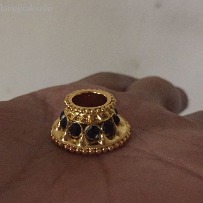 

mendak menir permata hitam termurah