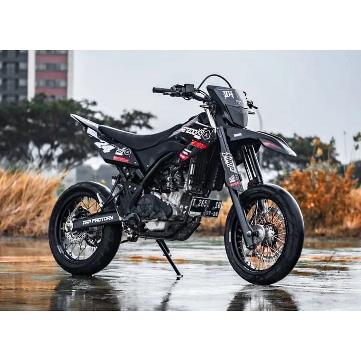decal wr 155 full body terbaru 2023 HITAM MERAH keren custom warna biru dan merah variasi supermoto
