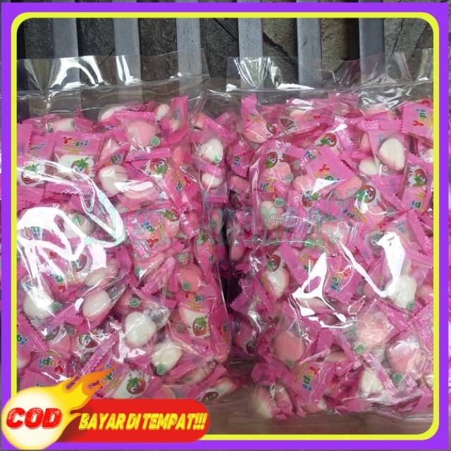 

Permen yupi 1 kilogram strawberry kiss dan frutty puff