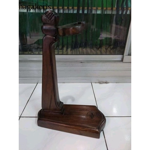 

jagrak keris ukiran minimalis harga pengrajin FA0005 termewah terbaru