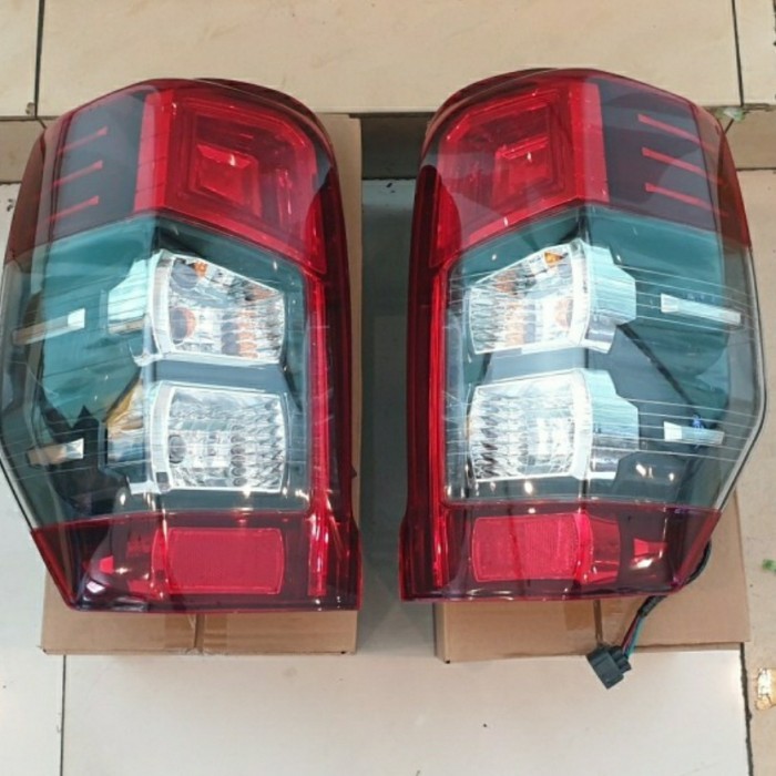 lampu stop lamp belakang all new triton GLS HDX 2020-2021 HID - KIRI STD PART BARU