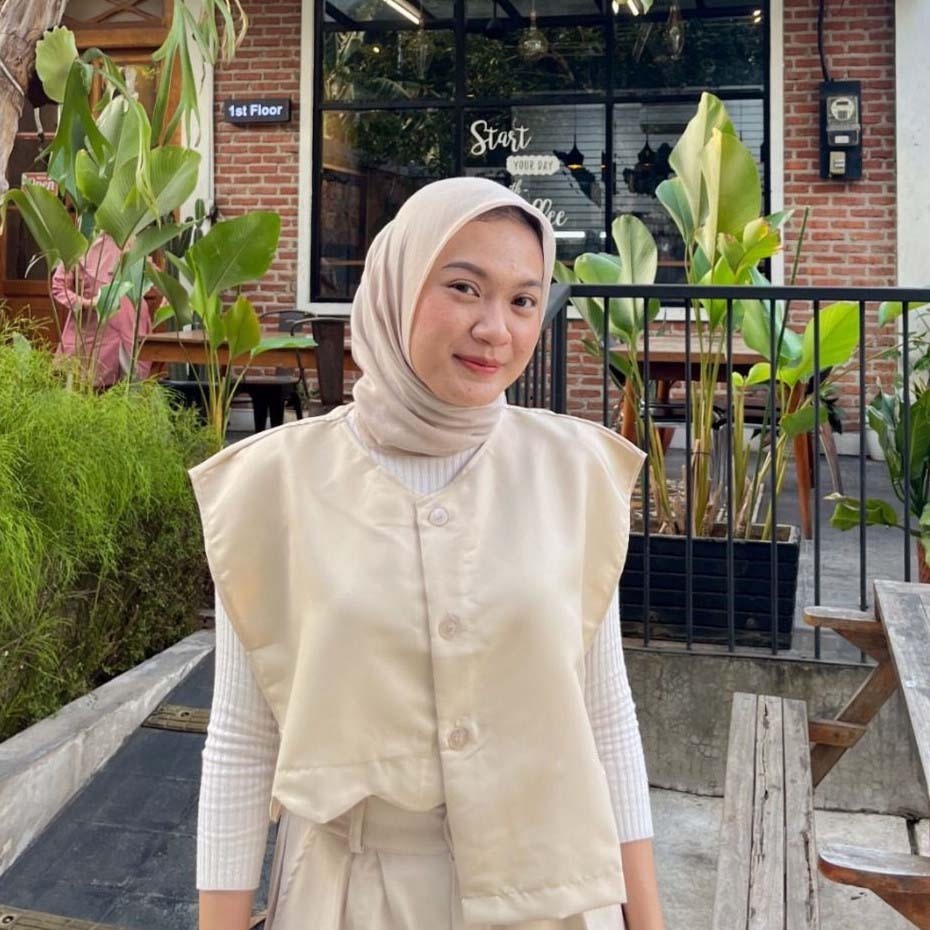 Vest Premium Rompi Wanita Outer Polos Style Korea-Baju Putih