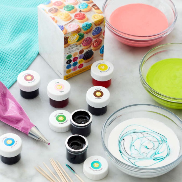 

Termurah [ Best Seller ] Wilton Gel Icing Colors Set 12pcs / Pewarna Makanan Wilton Isi 12Pcs