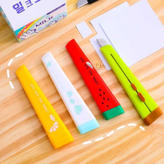 

Cutter Mini Unik / Cutter Portable Fruits Style