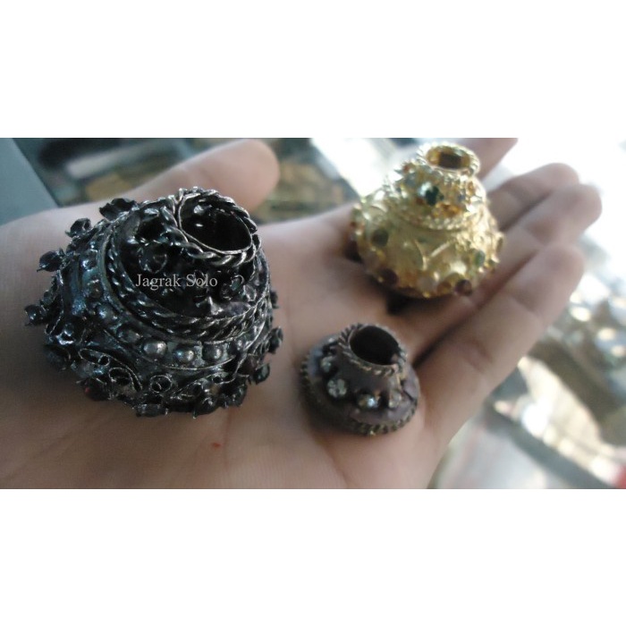 

mendak selut keris terjangkau hanya 75rb aja perbiji monggo murah