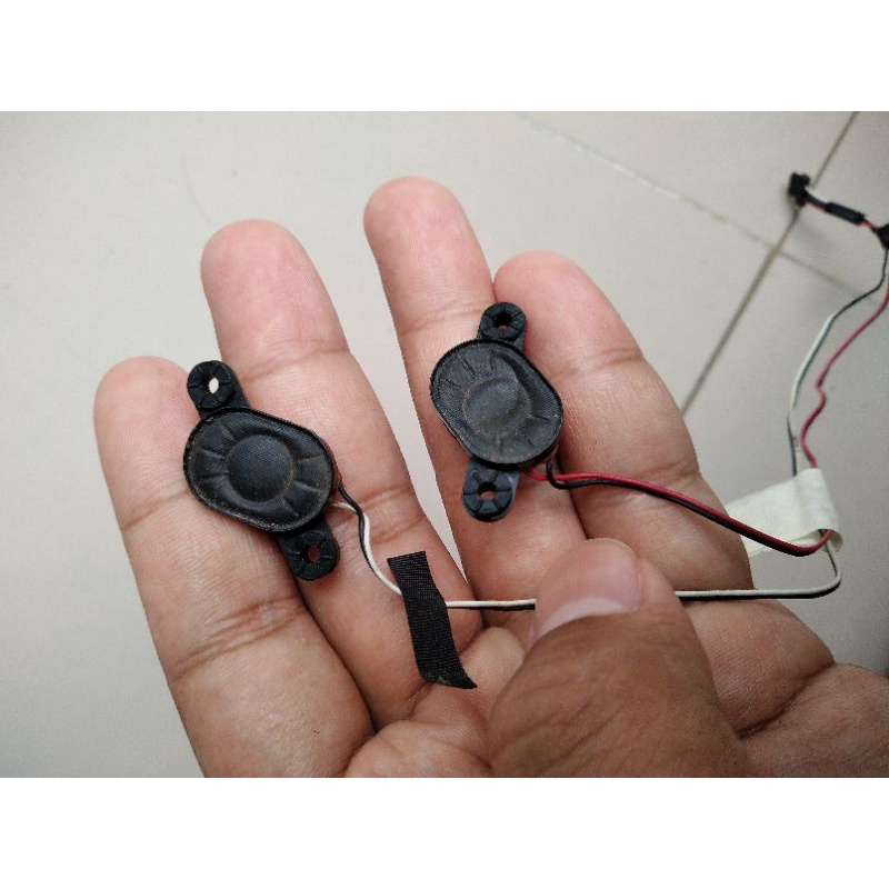 SPEAKER laptop toshiba L745
