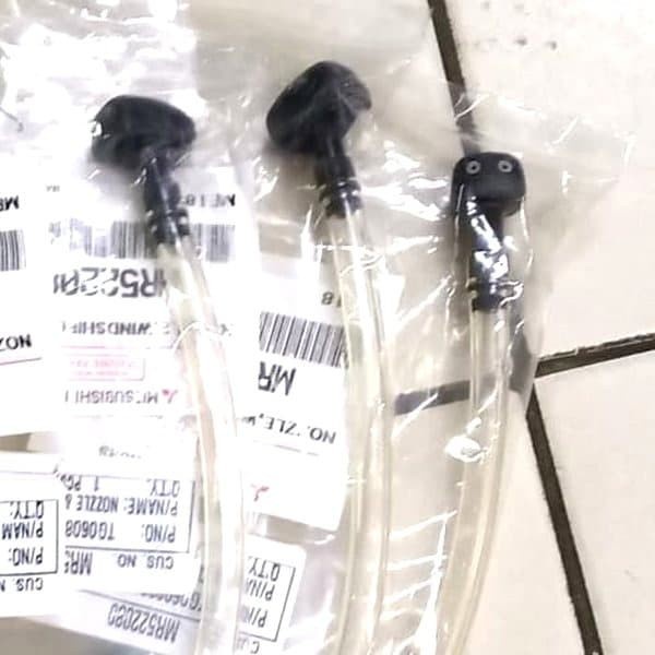 Nozzle Wiper Semprot Air Lancer Galant Pajero Triton Grandis Kuda