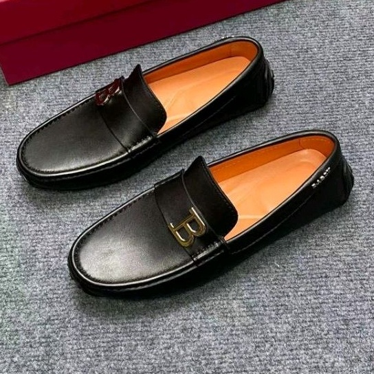 sepatu loafer pria slip on cowok  hitam kulit