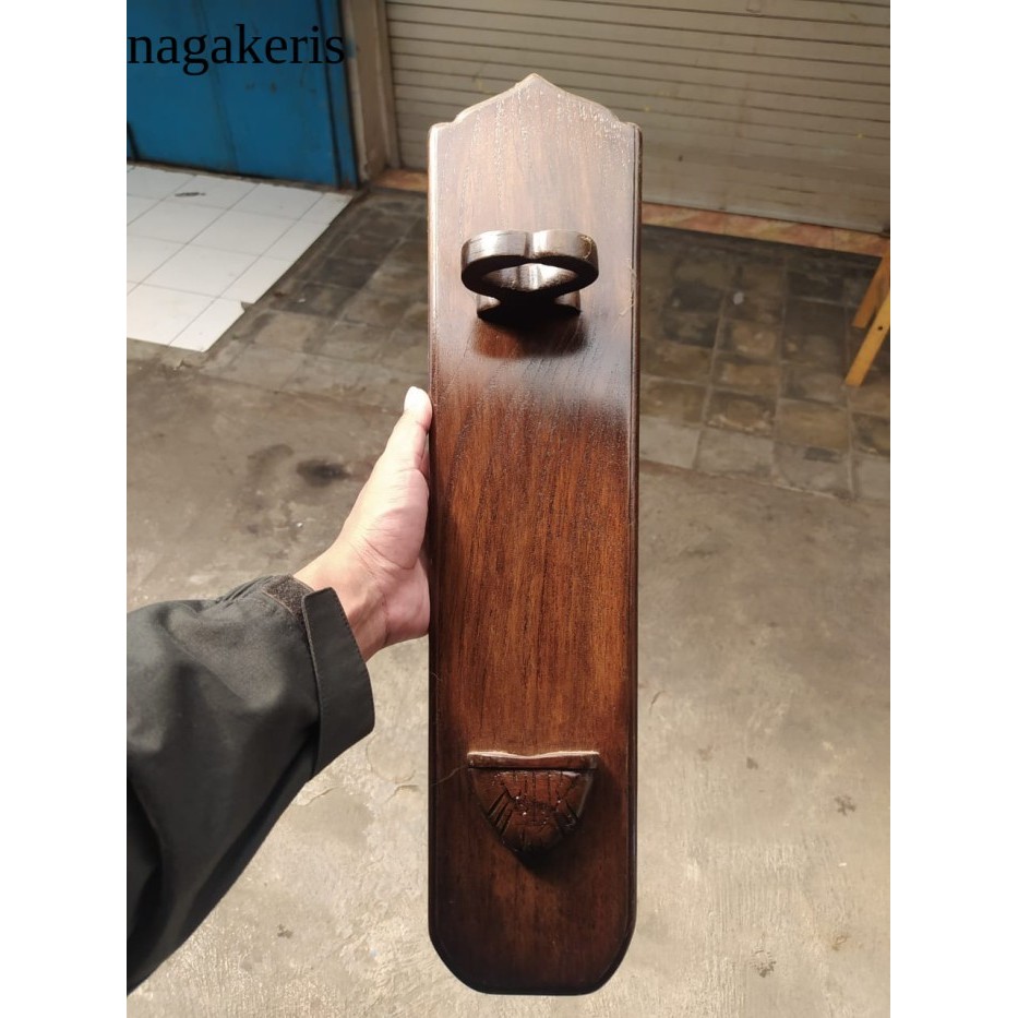 

Blawong Tempat Keris Ukir Minimalis antik