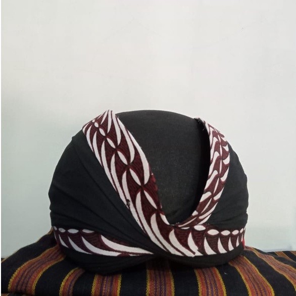 Lurik BAJU COUPLE LURIK ADAT JA BAJU SURJAN PRIA DAN NITA BAJU KEBAYA LURIK NITA JA SURJAN LURIK TRA