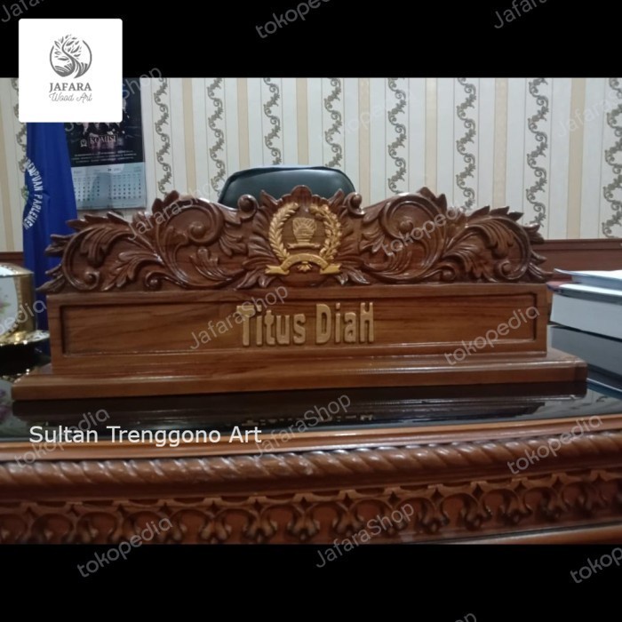 

Papan Nama Meja Ukir Kayu kayu keras-Papan Nama Jabatan Ukir Jepara New Termurah