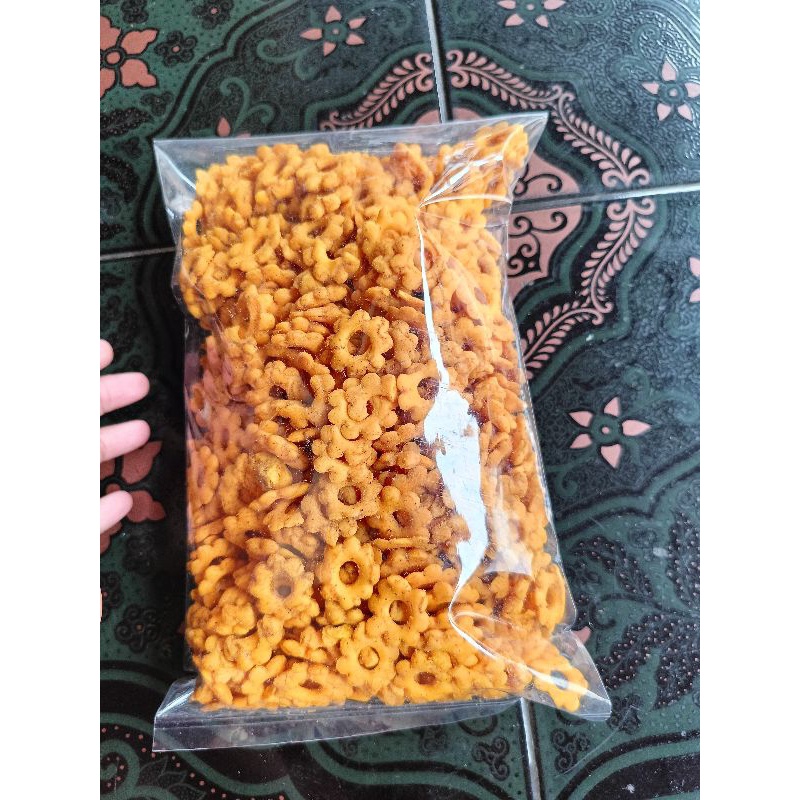 

Ribut Sakura Rasa BBQ Gurih Pedas Kemasan Jumbo 500gram